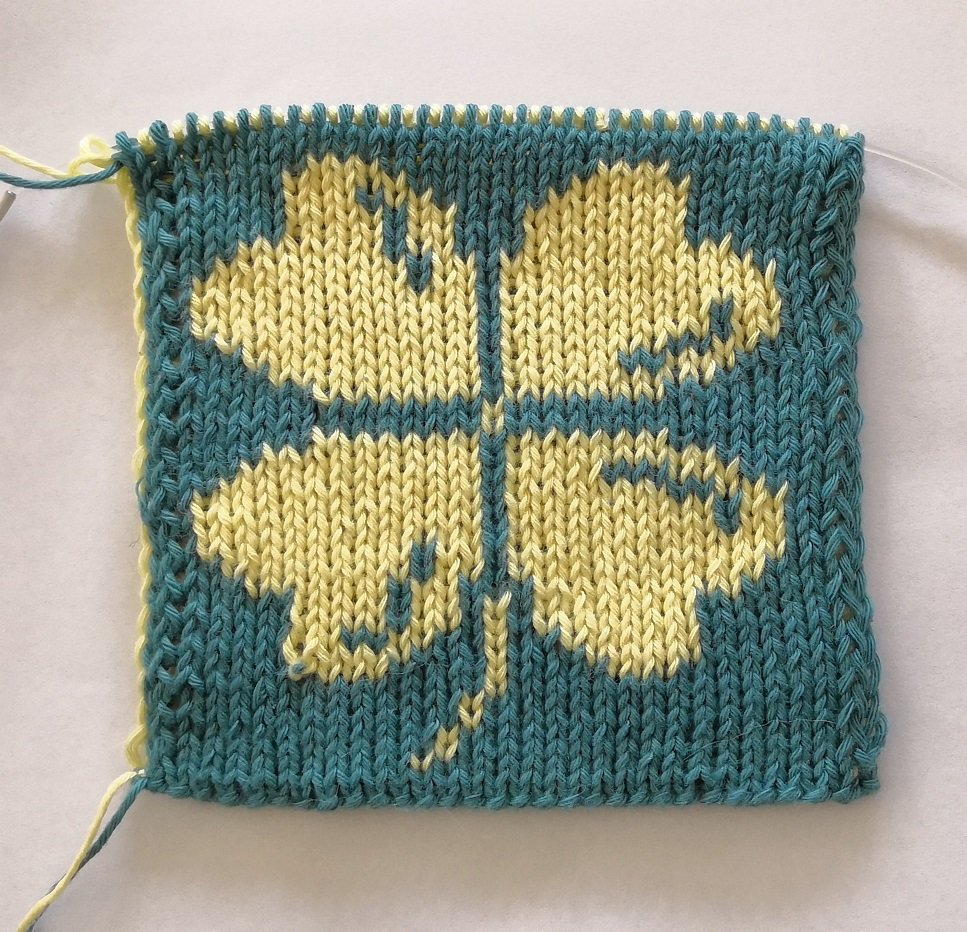 Blog-Inhaltsbild für 'Coaster with shamrock - in double knitting'